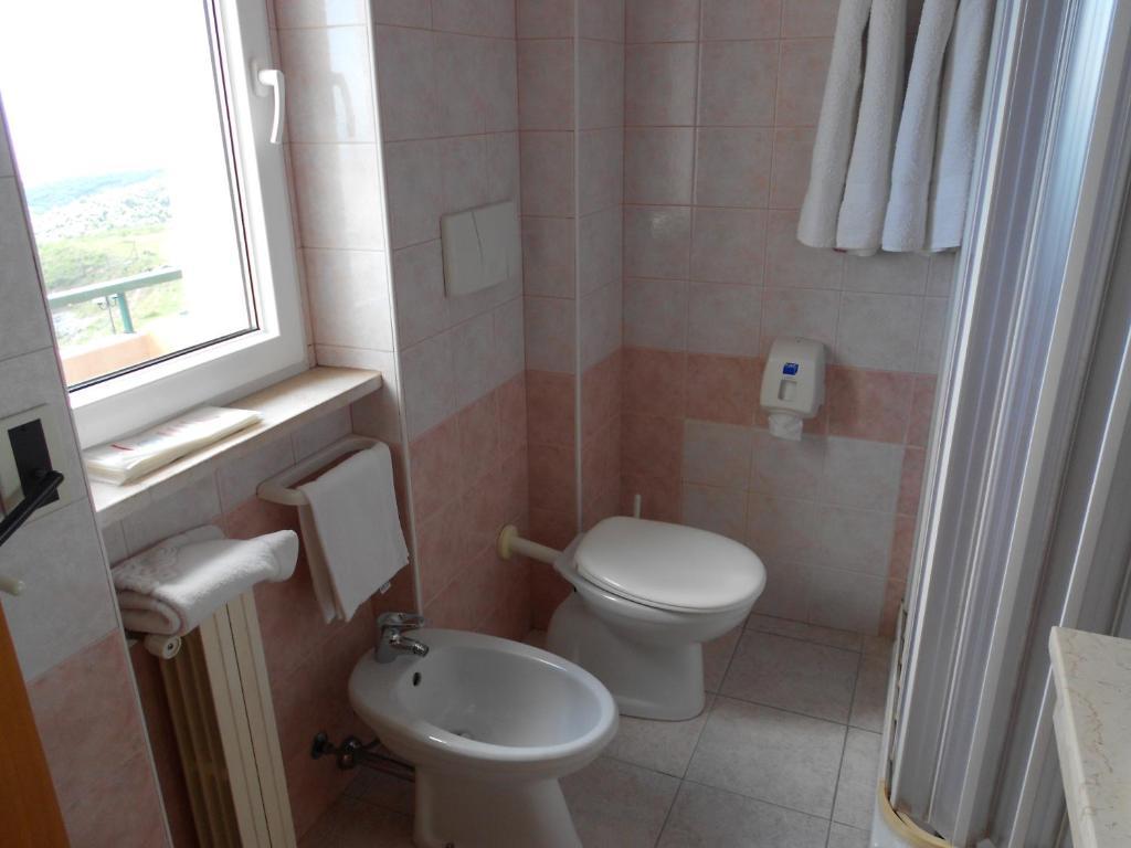 Hotel Santangelo Monte Sant'Angelo Bilik gambar